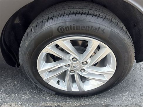 Certified 2024 Buick Envista Sport Touring w/ Convenience I Package FWD image 31