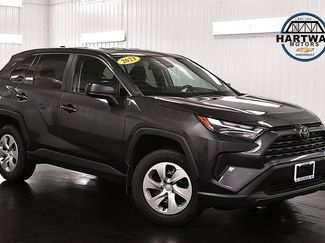 Used 2023 Toyota RAV4 LE AWD/4WD video 1
