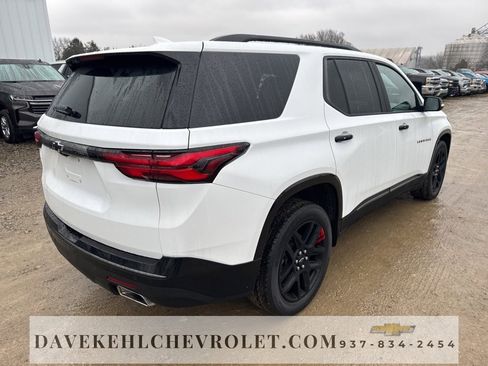 Used 2022 Chevrolet Traverse Premier w/ Redline Edition image 5