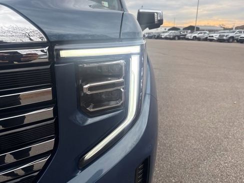 Used 2024 GMC Sierra 1500 SLT w/ SLT Premium Plus Package image 9