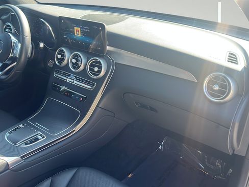 Used 2021 Mercedes-Benz GLC 300 4MATIC Coupe image 21