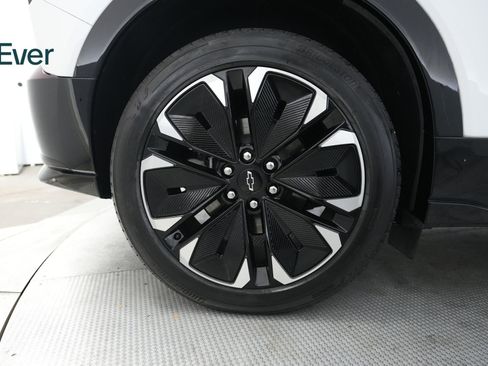 Used 2024 Chevrolet Blazer EV RS RWD image 22