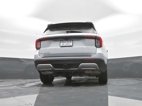 Used 2025 Ford Explorer Platinum RWD image 41