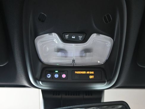 Used 2025 Chevrolet Colorado ZR2 AWD/4WD image 31