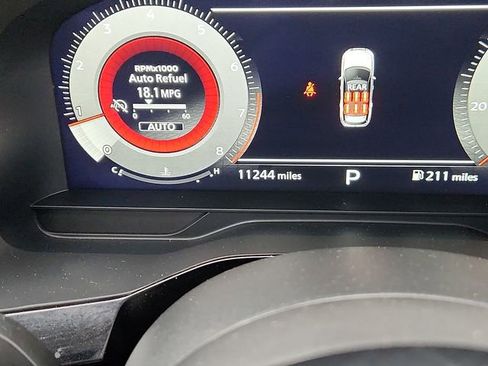 Used 2024 Nissan Pathfinder Platinum w/ Lighting Package (N93) AWD/4WD image 22