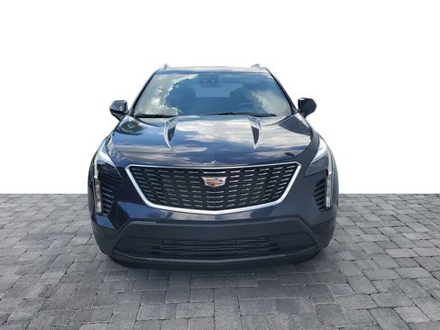 Certified 2023 Cadillac XT4 Luxury w/ Cold Weather Package FWD image 2