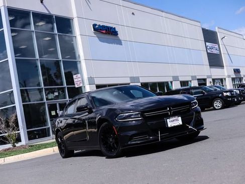 Used 2015 Dodge Charger SE w/ Sport Appearance Group RWD image 7