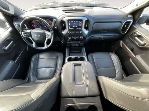 Used 2020 Chevrolet Silverado 1500 LT Trail Boss w/ Midnight Edition image 10