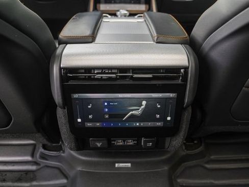 Used 2023 Jeep Grand Wagoneer Series III AWD/4WD image 57
