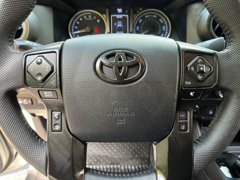 Certified 2023 Toyota Tacoma SR5 w/ Technology Package AWD/4WD image 14