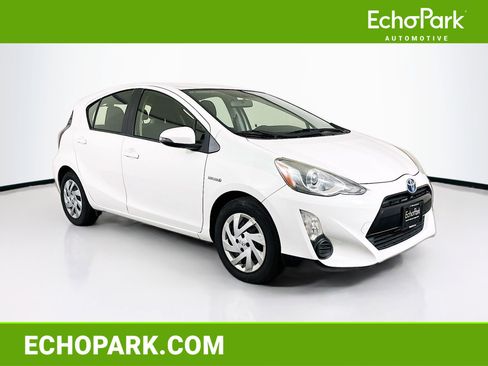 Used 2015 Toyota Prius C Two image 1