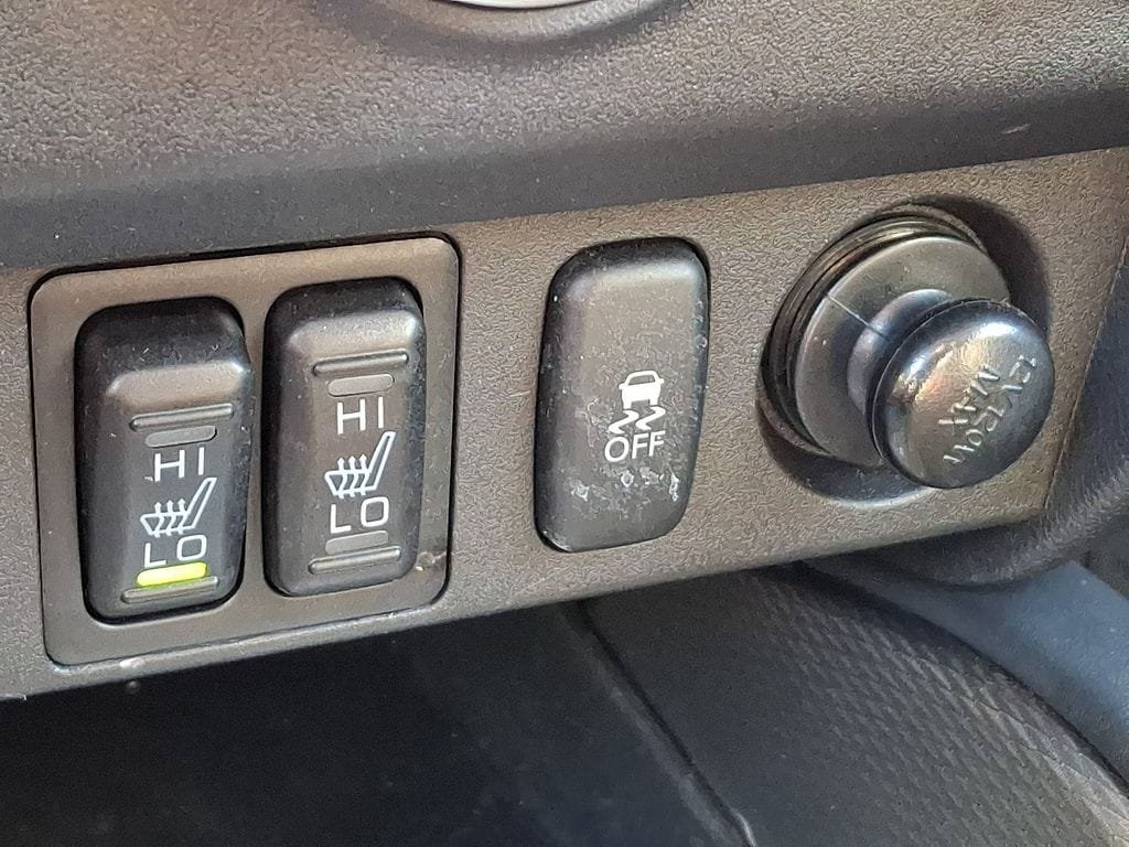 Used 2025 Mitsubishi Outlander Sport LE AWD/4WD image 25