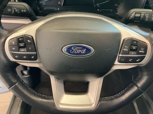Used 2023 Ford Explorer XLT w/ Equipment Group 202A image 15