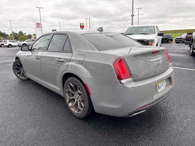 Used 2019 Chrysler 300 S RWD image 3