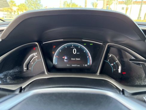 Used 2020 Honda Civic EX image 32