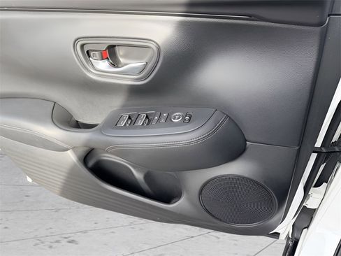 Used 2023 Honda HR-V EX-L image 21