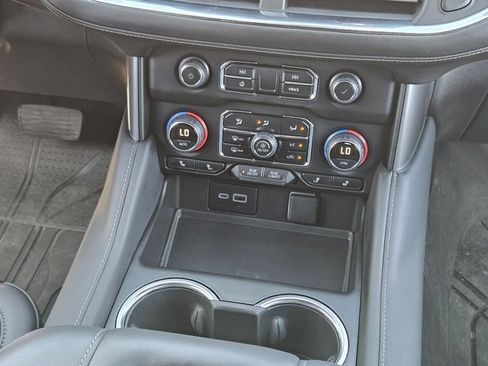 Used 2024 Chevrolet Tahoe LT w/ Luxury Package image 18