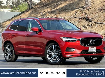 Used 2021 Volvo XC60 T5 Momentum w/ Premium Package