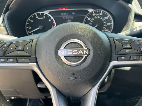 Used 2023 Nissan Altima 2.5 SV FWD image 15