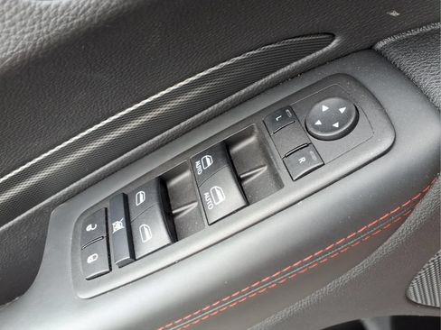 Used 2025 Dodge Durango R/T AWD/4WD image 17