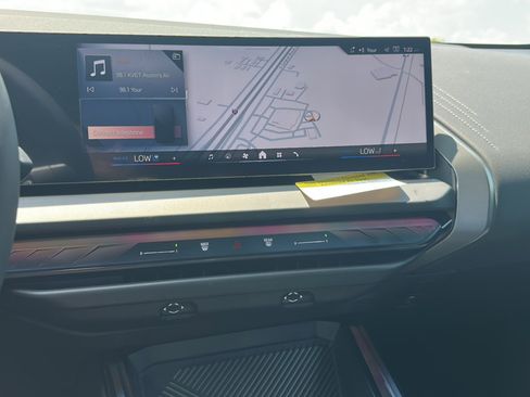 New 2026 BMW X3 xDrive30 w/ Premium Package image 21