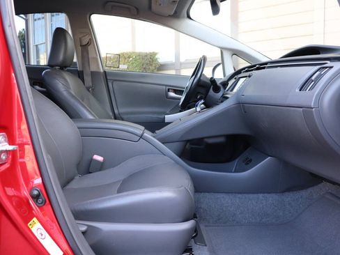 Used 2010 Toyota Prius Five FWD image 16