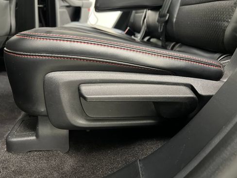 Used 2025 Ford Escape ST-Line AWD/4WD image 18