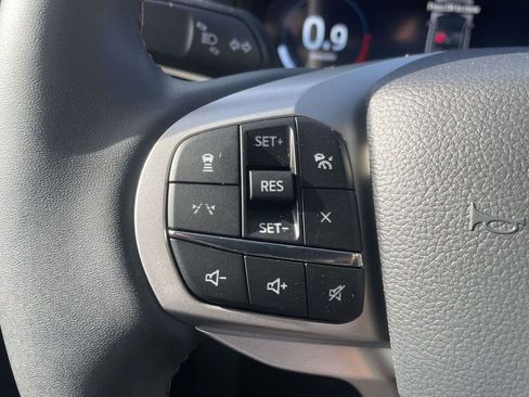 New 2026 Ford Explorer Active RWD image 24