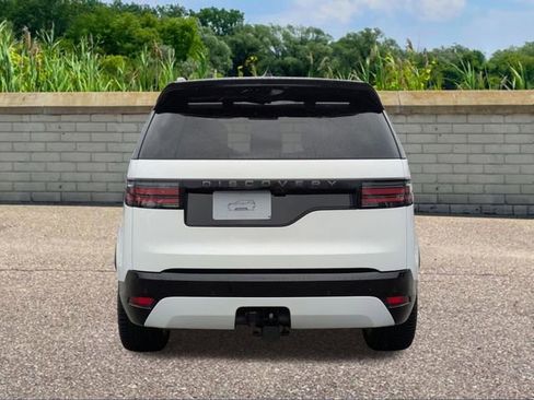 New 2026 Land Rover Discovery Dynamic SE image 5