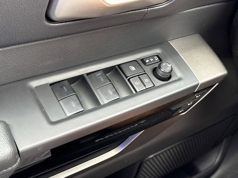 Used 2024 Toyota Tundra Limited image 18