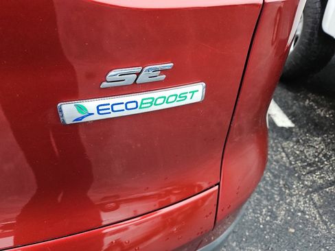 Used 2014 Ford Escape SE image 7