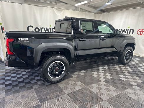New 2025 Toyota Tacoma TRD Off-Road AWD/4WD image 10