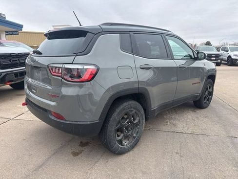 Used 2023 Jeep Compass Trailhawk AWD/4WD image 5
