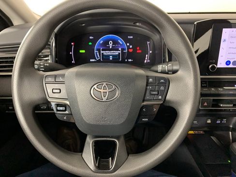 Used 2025 Toyota Camry LE image 20