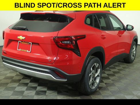 New 2026 Chevrolet Trax LT FWD image 7