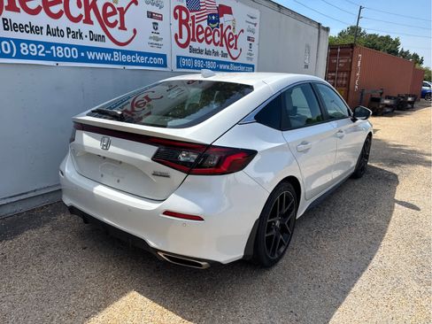 Used 2023 Honda Civic Sport Touring image 3