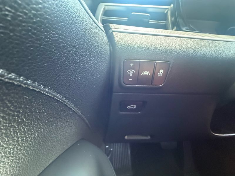 Used 2022 Kia K5 GT-Line w/ GT-Line FWD Premium Package image 16