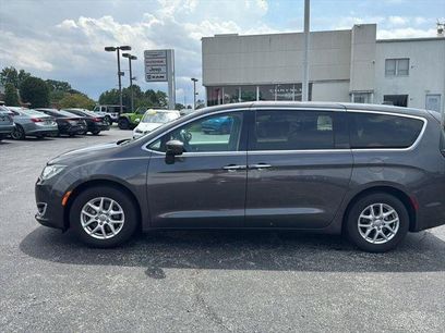 Certified 2020 Chrysler Pacifica Touring w/ Cold Weather Group