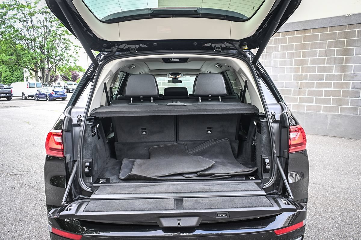 Used 2020 BMW X7 xDrive40i w/ Premium Package AWD/4WD image 15