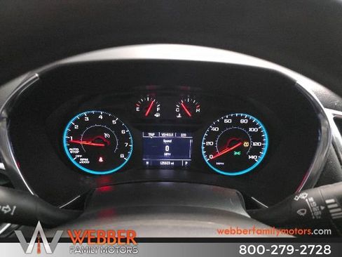 Used 2018 Chevrolet Equinox LT FWD image 17