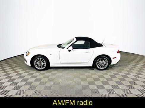 Used 2018 FIAT 124 Spider Classica RWD image 6