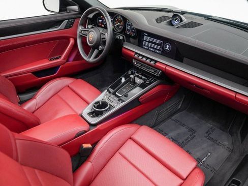 Used 2022 Porsche 911 Carrera 4S image 25