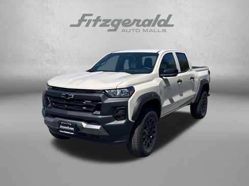 New 2026 Chevrolet Colorado Trail Boss AWD/4WD image 2