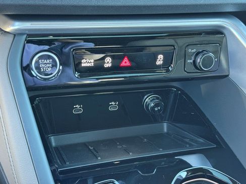 New 2025 Audi Q5 Premium image 24