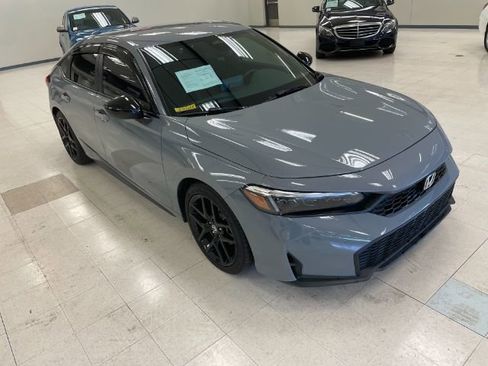 Used 2025 Honda Civic Sport image 1