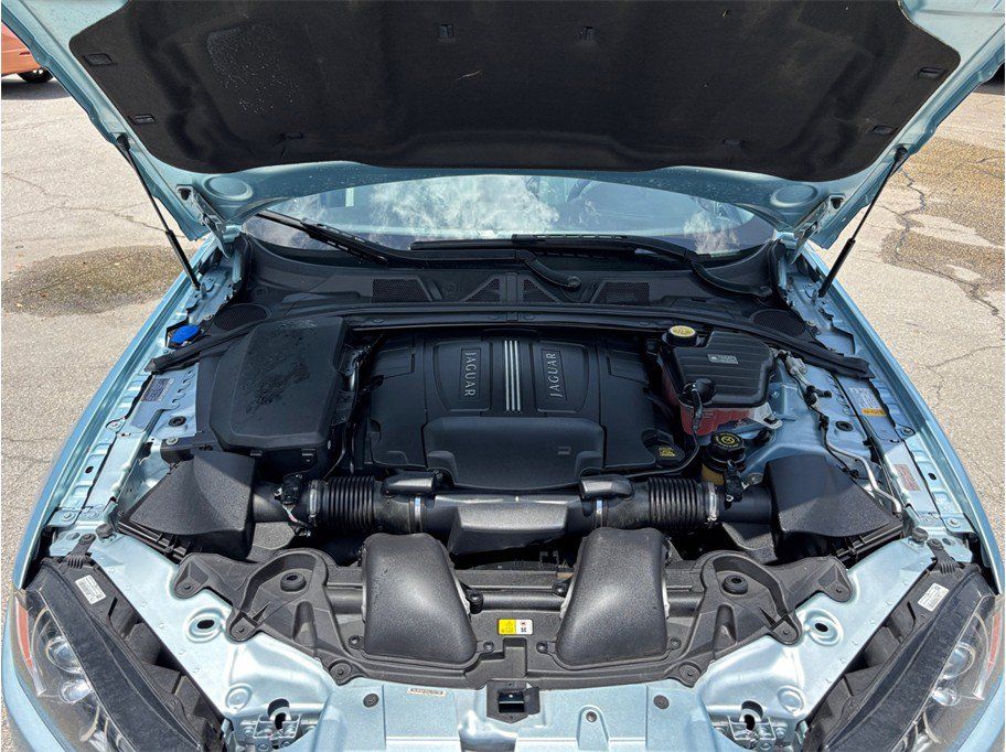 Used 2012 Jaguar XF RWD image 47