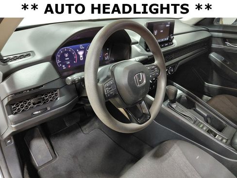 Used 2023 Honda Accord LX image 11