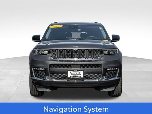 Used 2023 Jeep Grand Cherokee L Limited AWD/4WD image 2