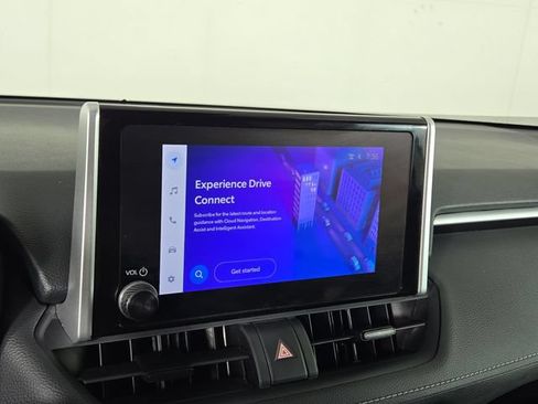 Used 2024 Toyota RAV4 XLE FWD image 17