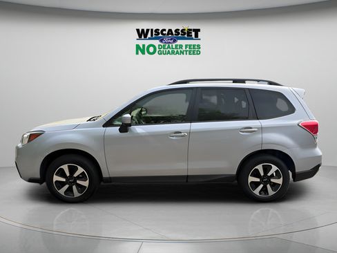 Used 2017 Subaru Forester 2.5i Premium w/ All-Weather Package AWD/4WD image 2